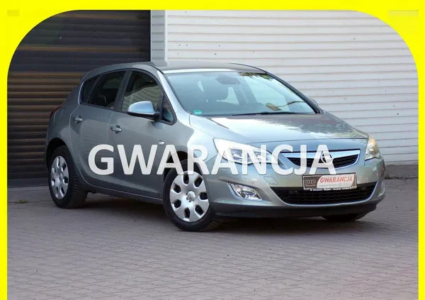 śląskie Opel Astra cena 23900 przebieg: 176000, rok produkcji 2010 z Drezdenko